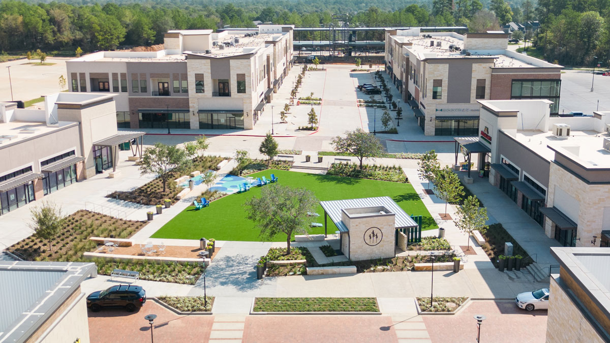 Pine Market - Full Size